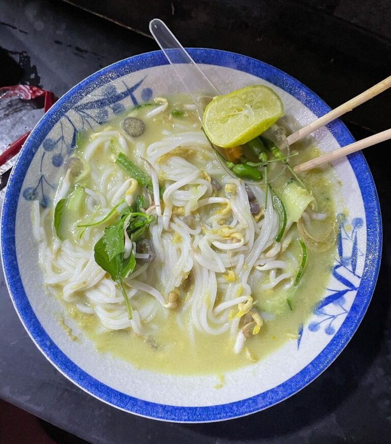 Nom Banh cambodia street food